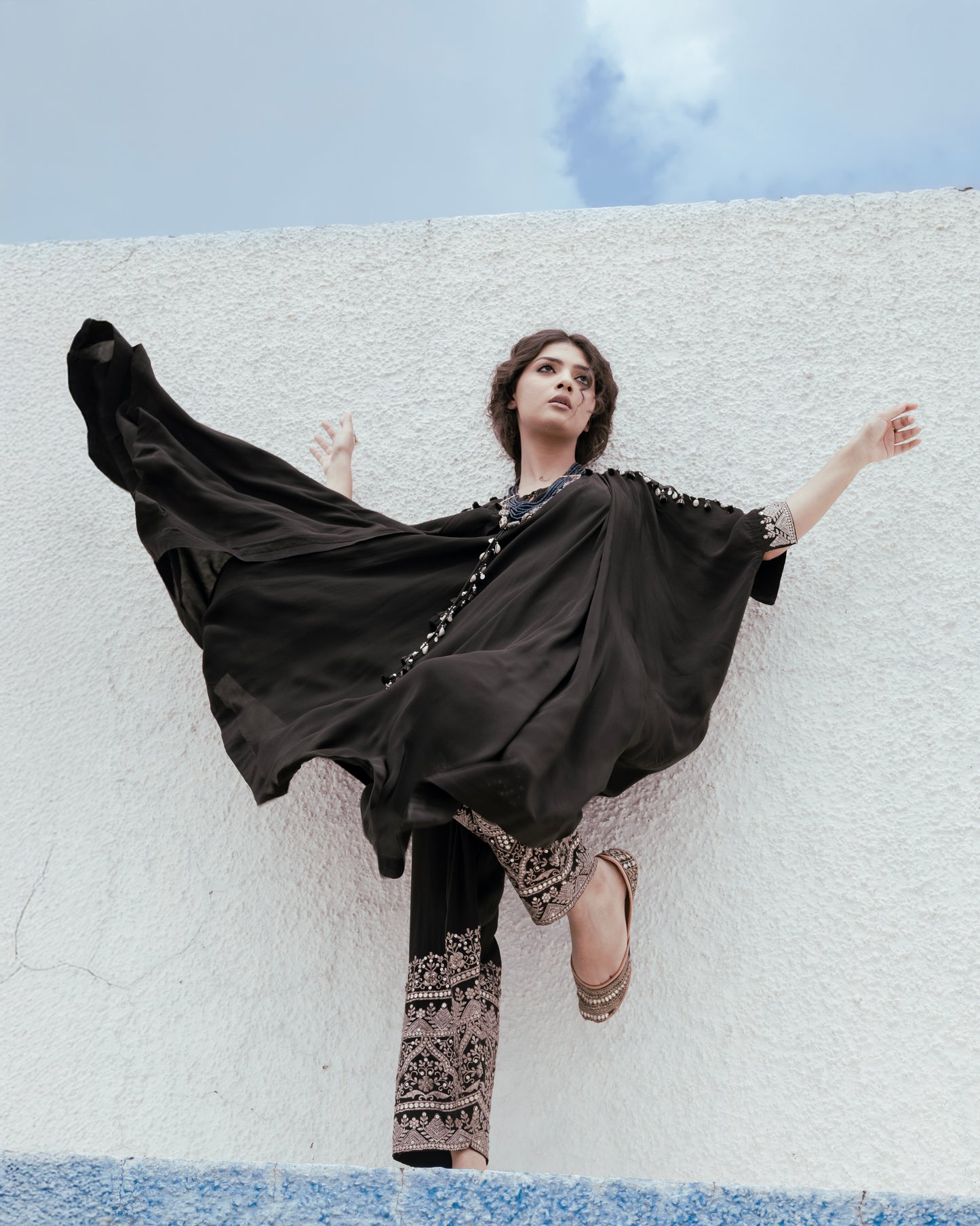 ROOHANI KAFTAN BLACK