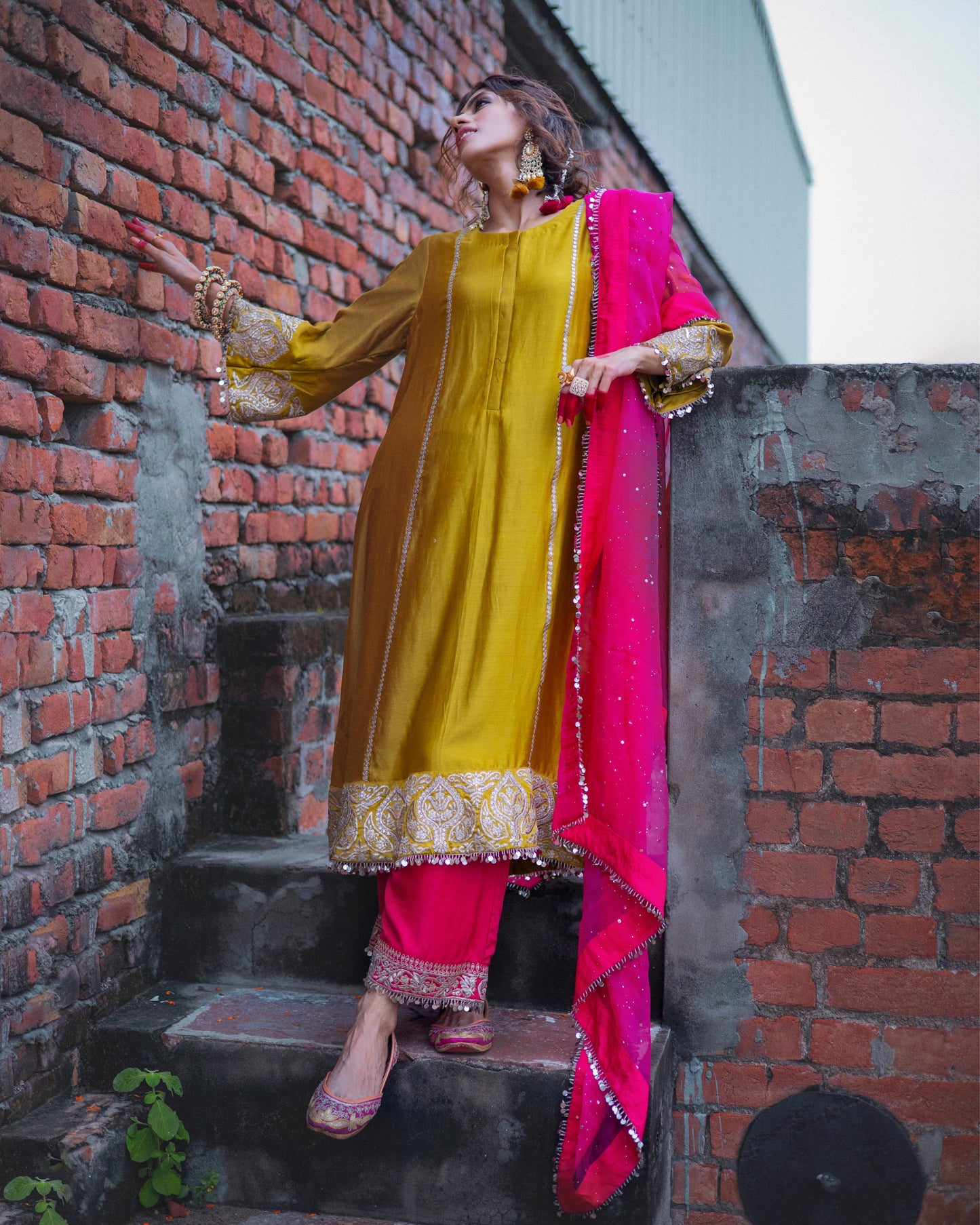 Noor - Ochre