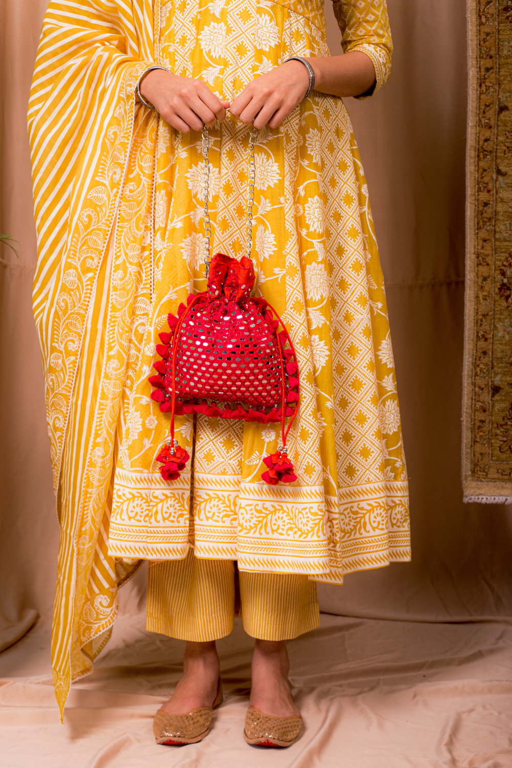 Naaz Style 04 (Mirror Yoke Block Kali)