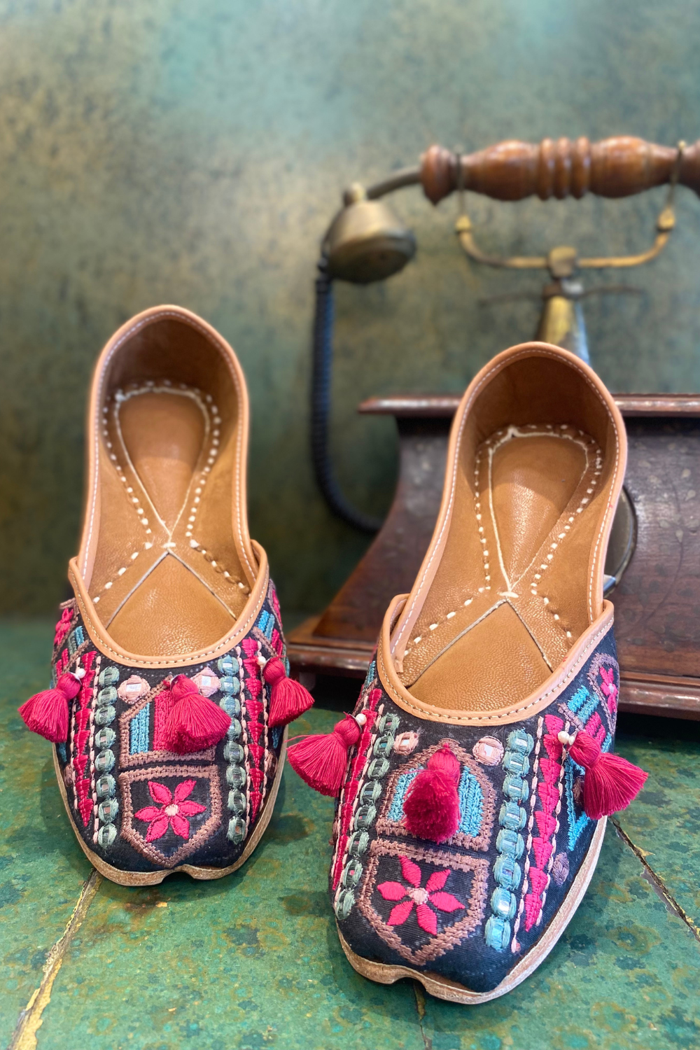 Black Boho Jutti