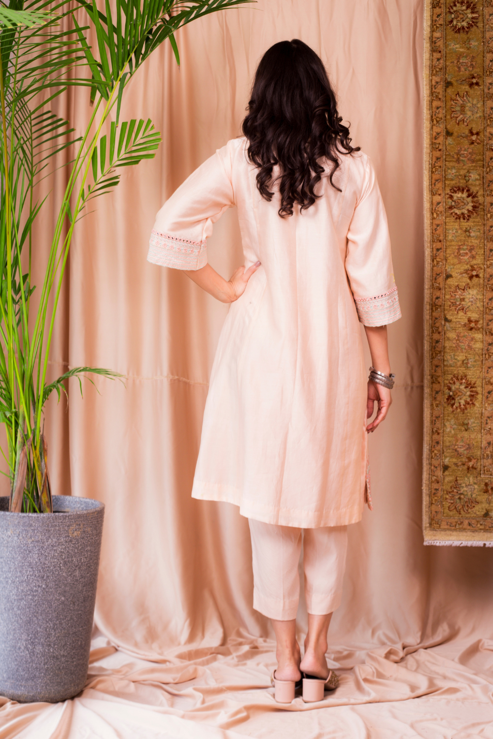 Noor Style 01 (Mirror Gehra With Straight Pants)