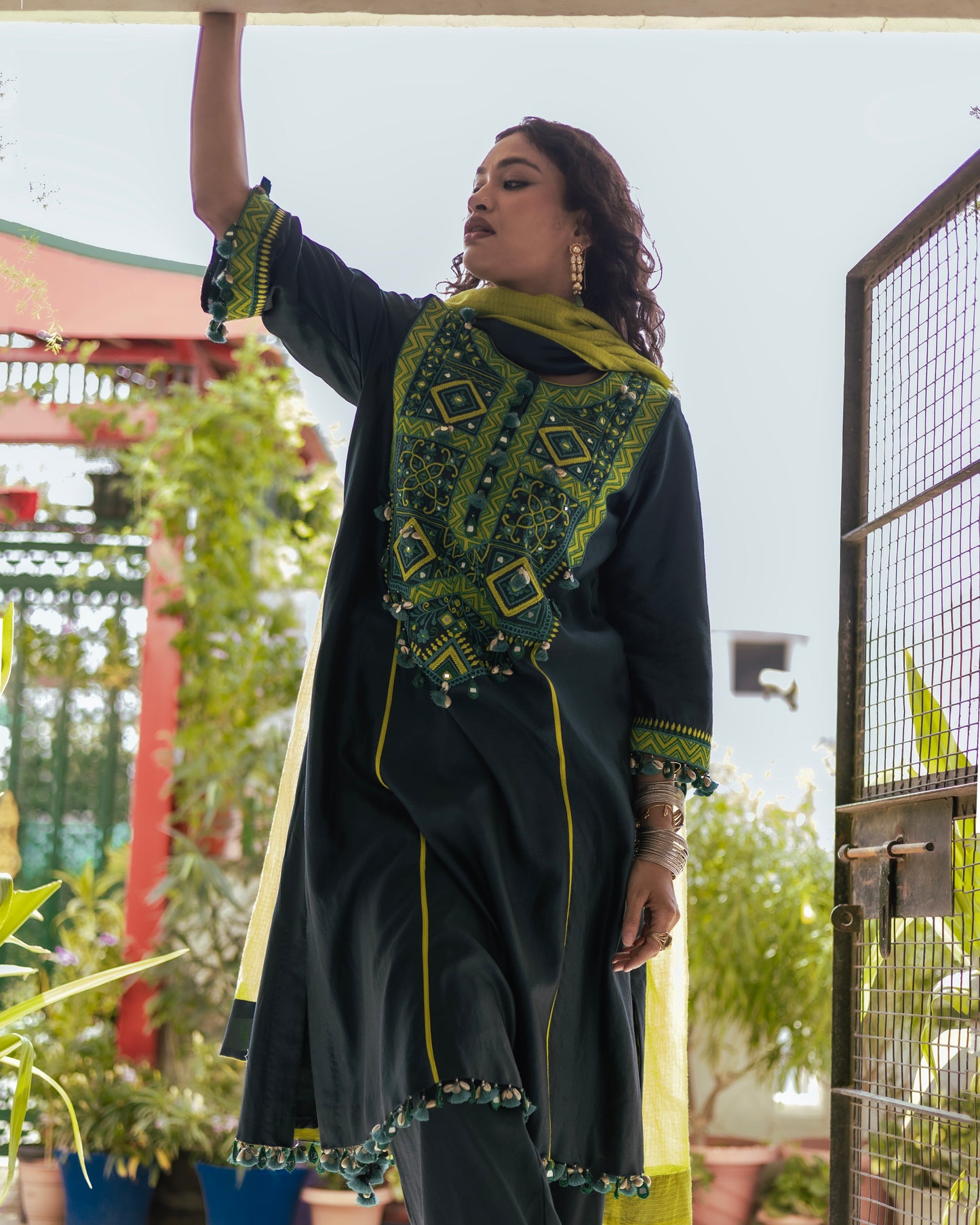 ROOHANI - 23