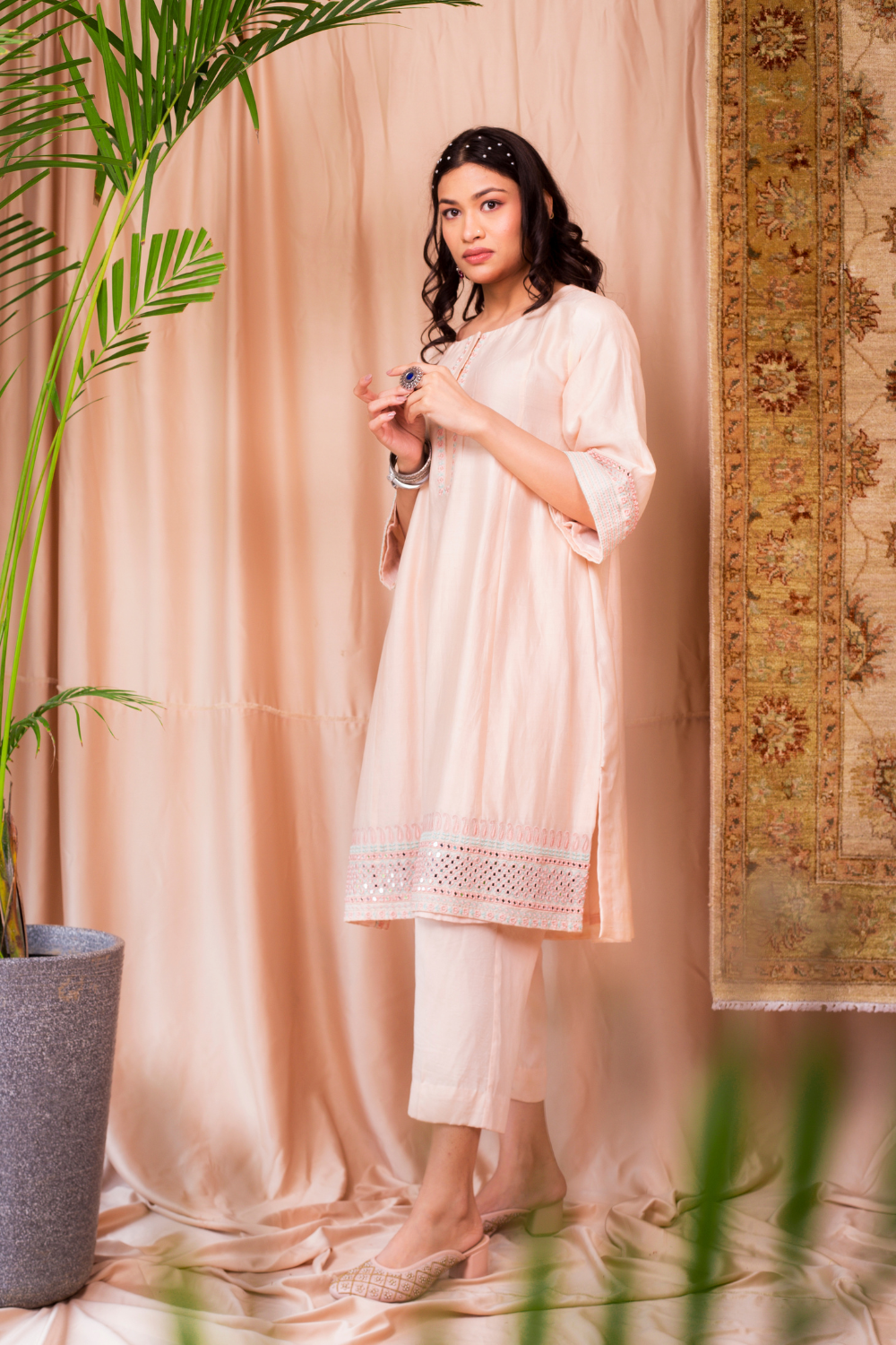 Noor Style 01 (Mirror Gehra With Straight Pants)